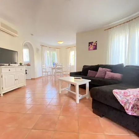 0680 Molins Virgo Βίλα *